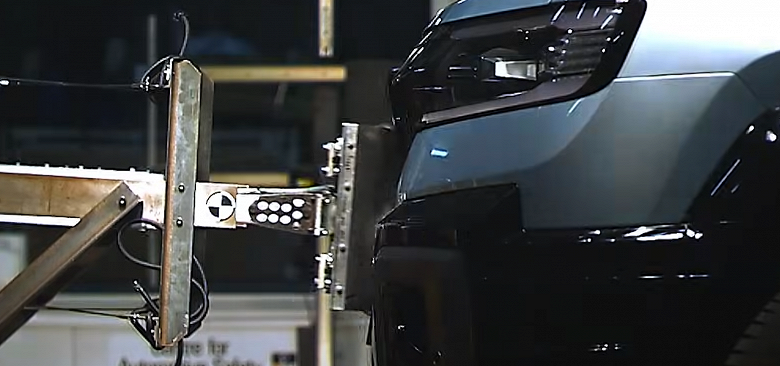 5,2-метровый внедорожник BYD Denza B8 (Leopard 8) получил максимальную оценку в краш-тесте ANCAP